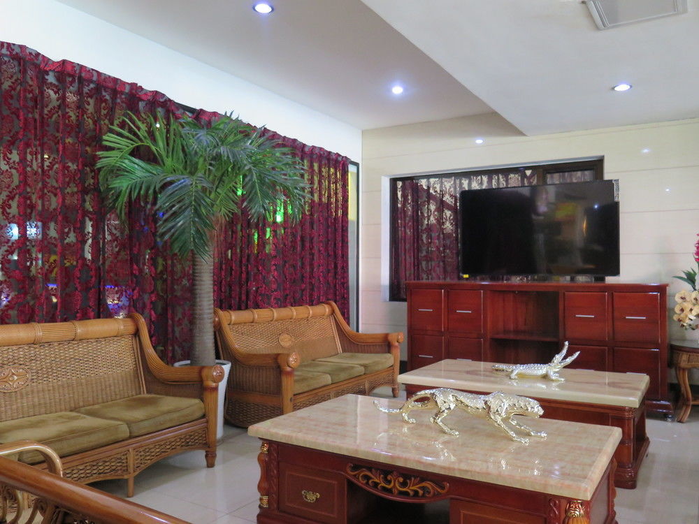 Hotel Essencia Dumaguete City Exterior photo