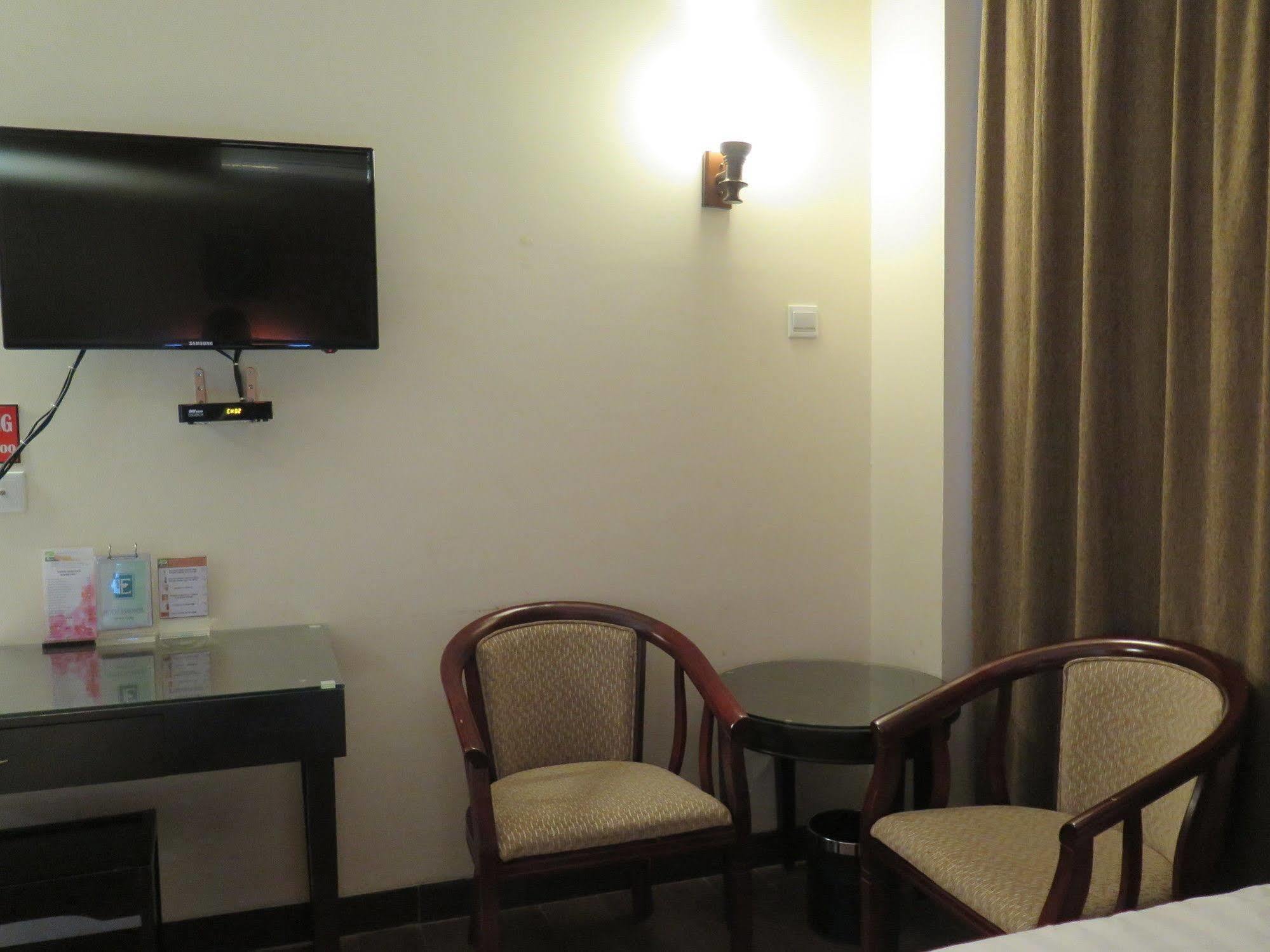 Hotel Essencia Dumaguete City Exterior photo