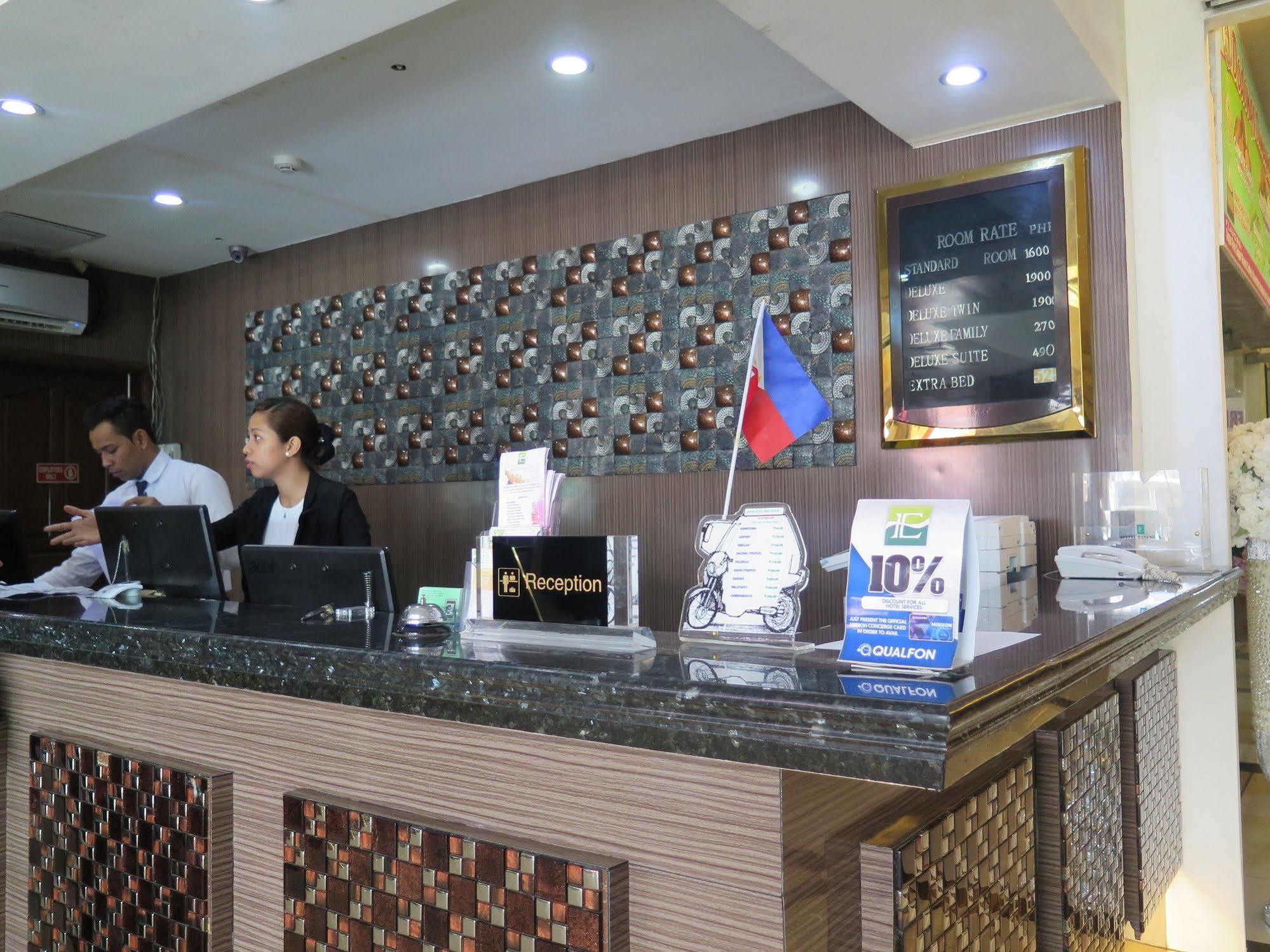 Hotel Essencia Dumaguete City Exterior photo