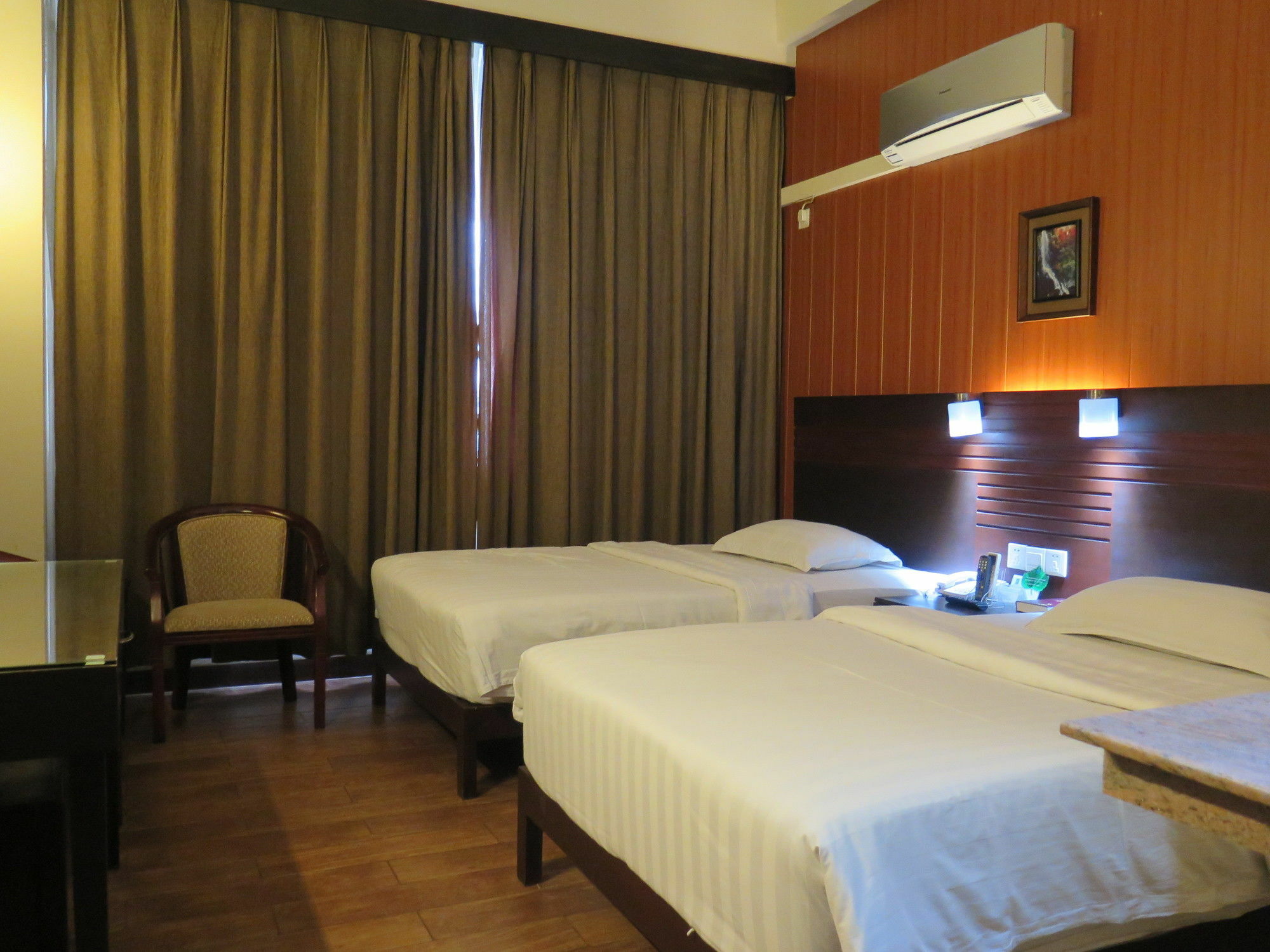 Hotel Essencia Dumaguete City Exterior photo